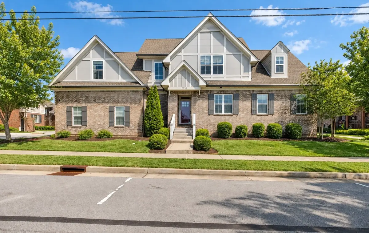 2738 Lakeland Dr, Nashville, TN 37214 - #1