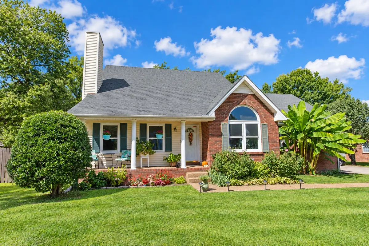 207 Louise Dr, White House, TN 37188 - #1