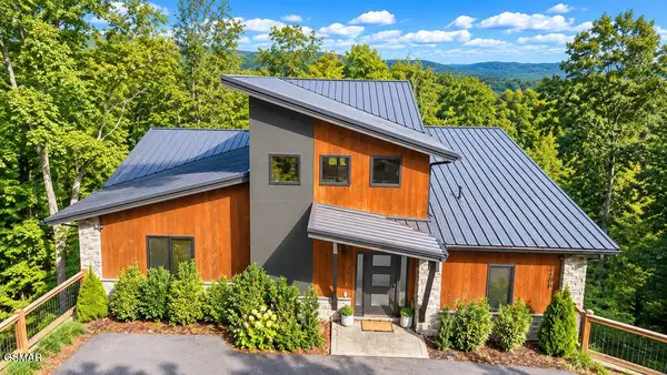 2430 Cove Mountain Lane, Sevierville, TN 37862