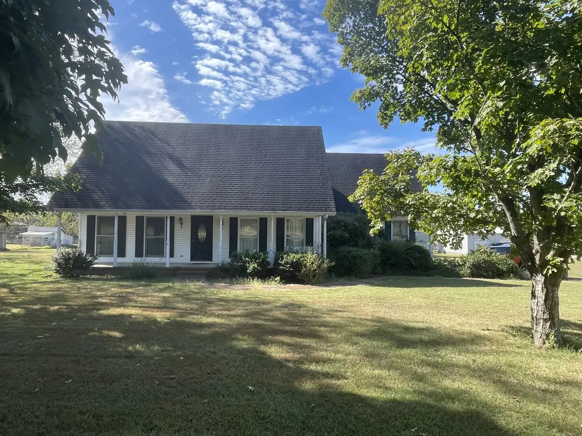 496 Fowler Ford Rd, Portland, TN 37148 - #1