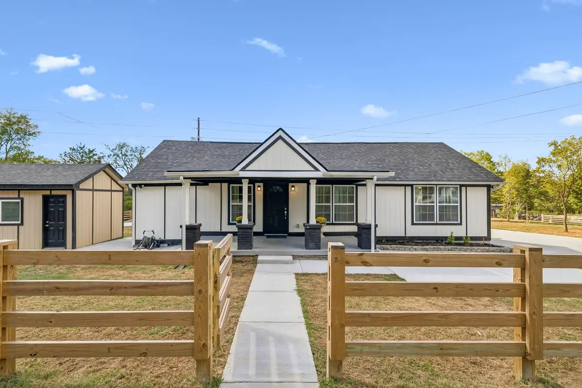 520 S Posey Hill Rd, Mount Juliet, TN 37122 - #1