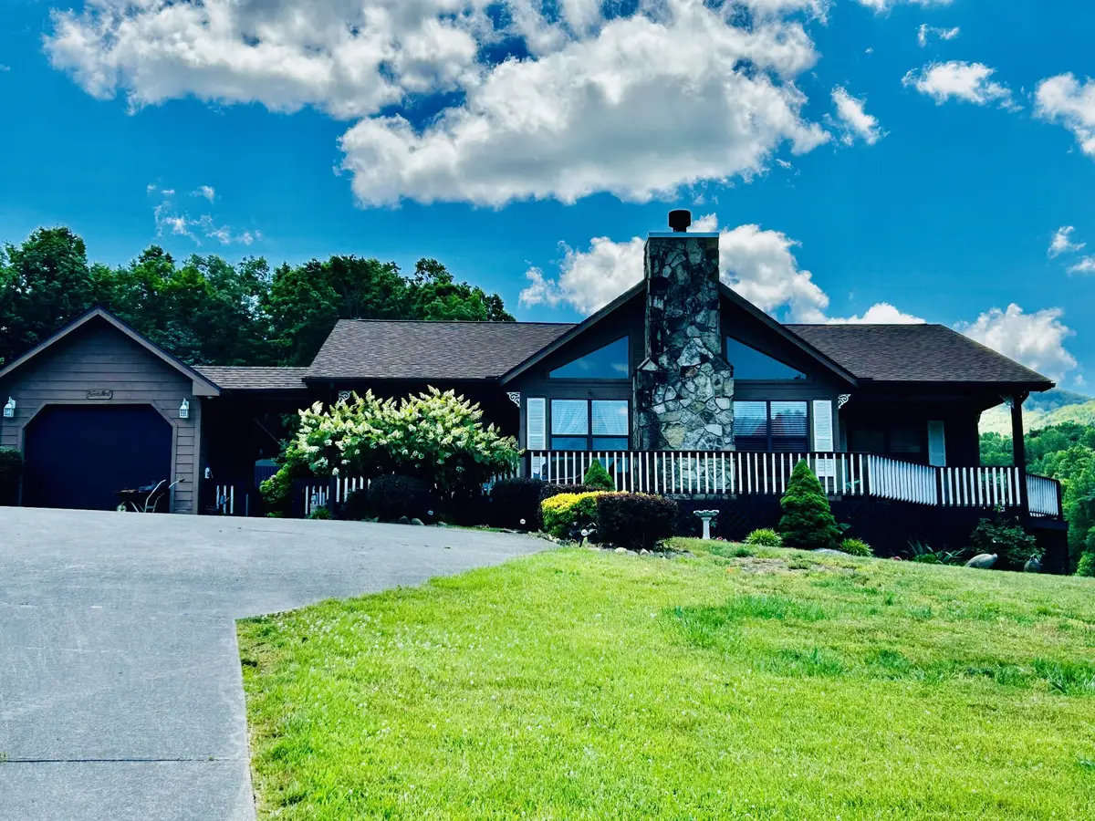 3653 Boxwood Ln, Sevierville, TN 37862 - #1