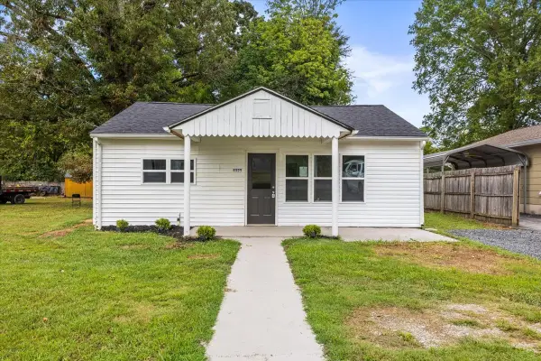 4325 Greenbriar Rd, Chattanooga, TN 37412