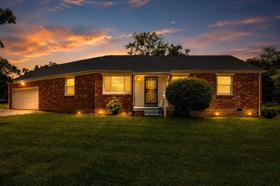 409 Woodberry Dr, Nashville, TN 37214 - #2