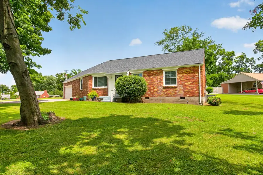 409 Woodberry Dr, Nashville, TN 37214 - #3