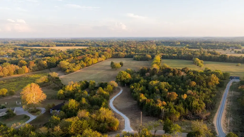 2434 Rally Hill Rd, Columbia, TN 38401 - #1