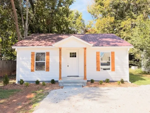 407 Laura Ave, Winchester, TN 37398 - #1