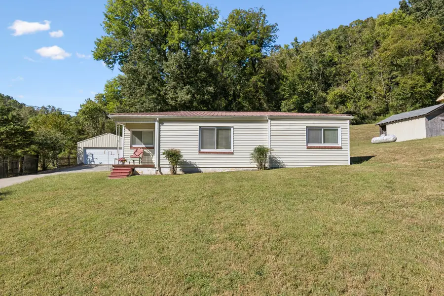 3703 Homeland Dr, Nashville, TN 37218 - #2