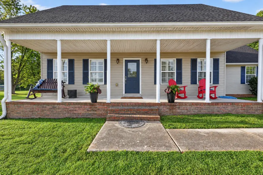 8369 Bethlehem Rd, Springfield, TN 37172 - #3