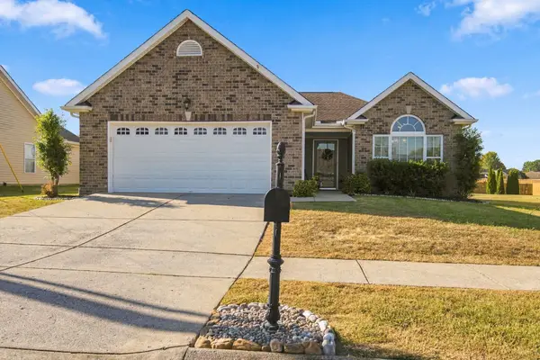 1472 Standish Dr, Lebanon, TN 37087