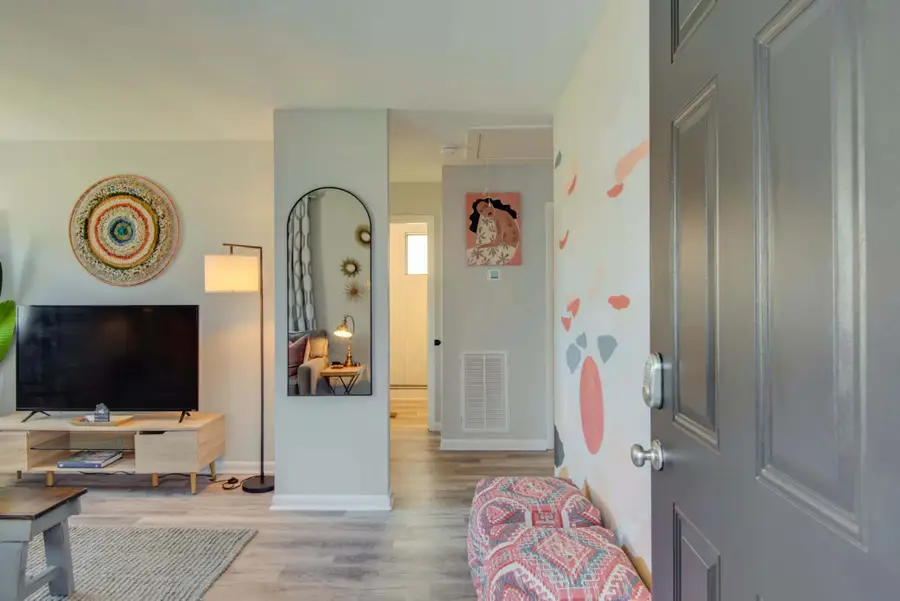 209 N 9th St, Nashville, TN 37206 - #3