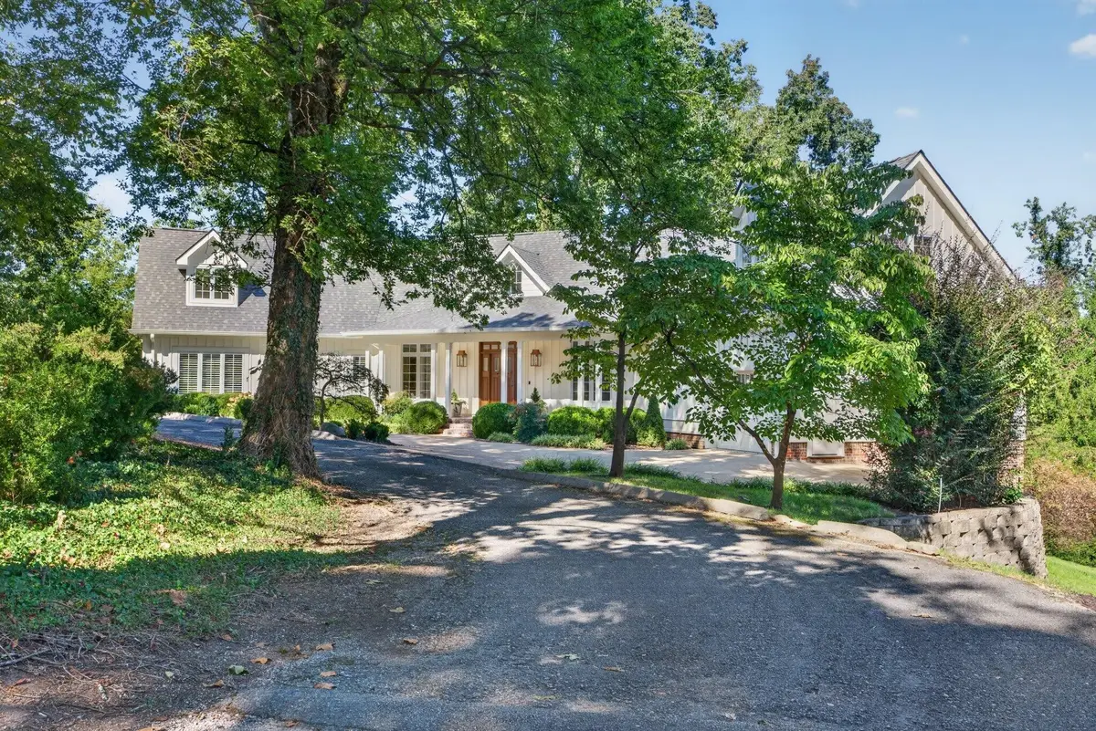 1117 Winding Oaks Way, Chattanooga, TN 37405 - #1
