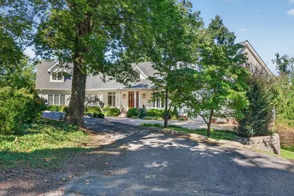 1117 Winding Oaks Way, Chattanooga, TN 37405