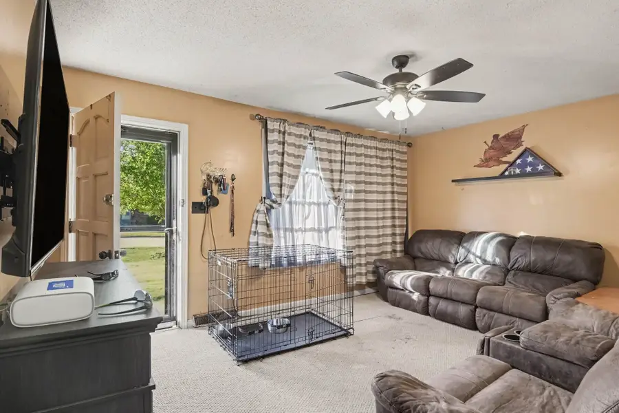 1511 Linden Dr, Clarksville, TN 37042 - #2