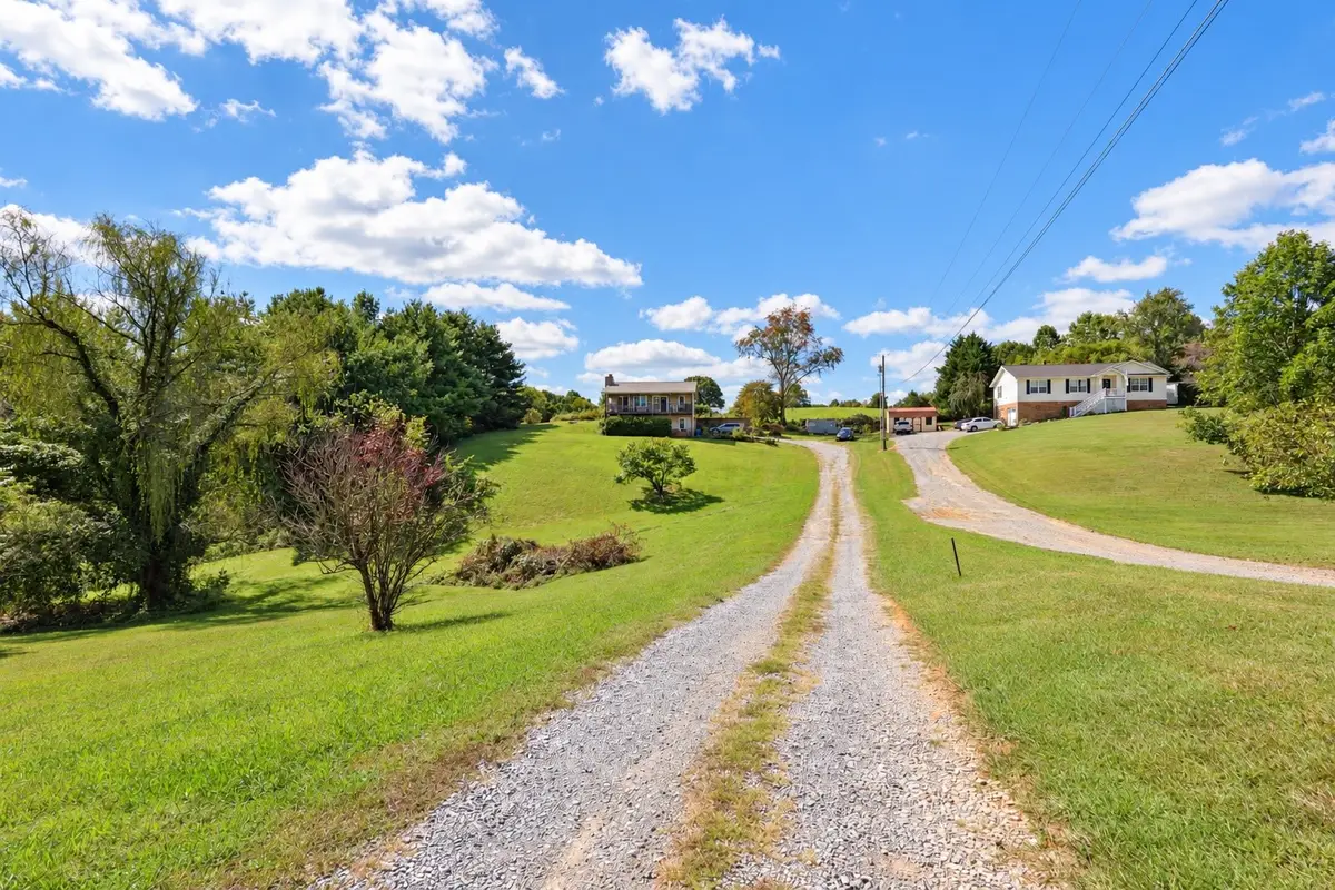 1617 Rocky Hollow Rd, Jonesborough, TN 37659 - #1