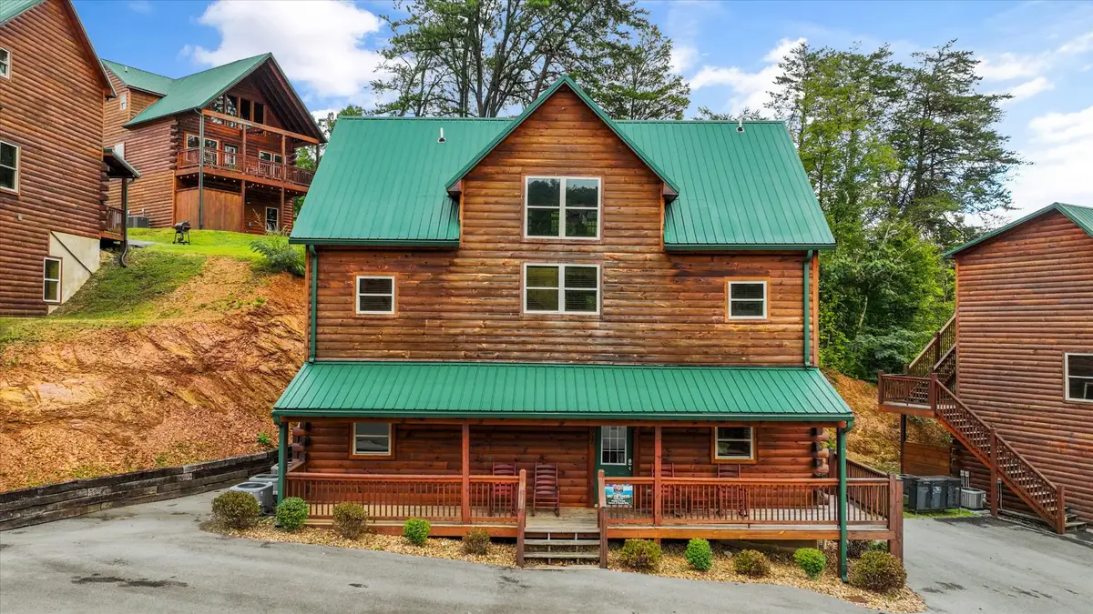 2932 Fiddlers Creek Way, Pigeon Forge, TN 37863 - #1
