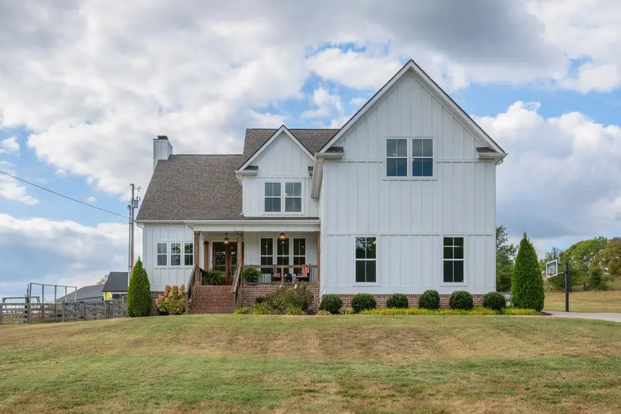 1209 Cliff Amos Rd, Spring Hill, TN 37174 - #2