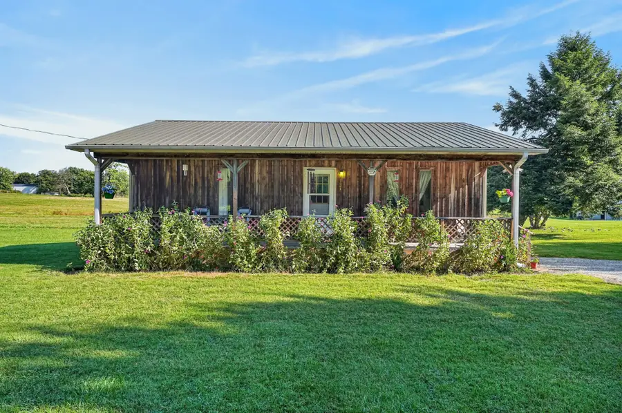 1234 Fisk Rd, Livingston, TN 38570 - #2