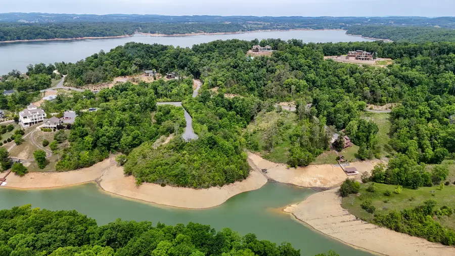 26 Stone Bridge Dr, Dandridge, TN 37725 - #2
