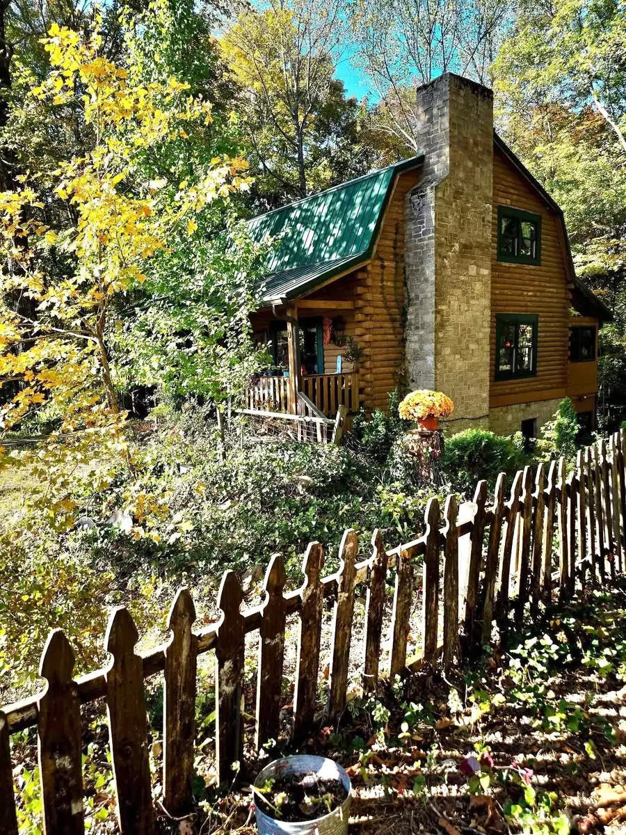 1242 Peter Pond Rd, Ashland City, TN 37015 - #2