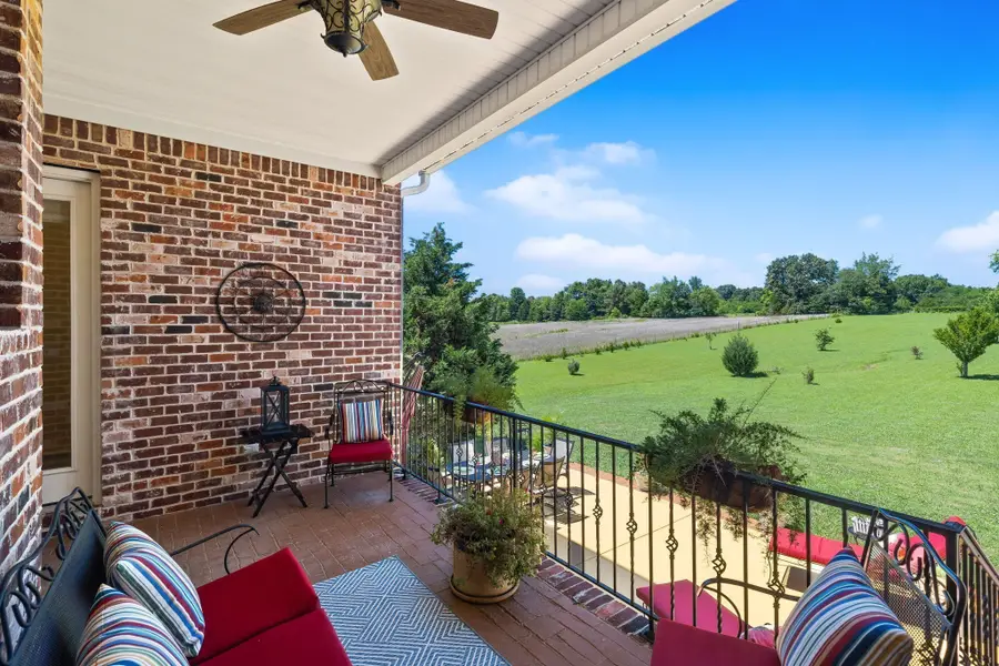 8288 Guthrie Rd, Cross Plains, TN 37049 - #2