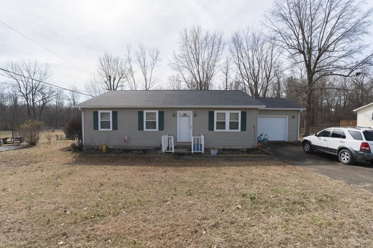 100 Hickory Hollow Dr, Madisonville, KY 42431 - #1