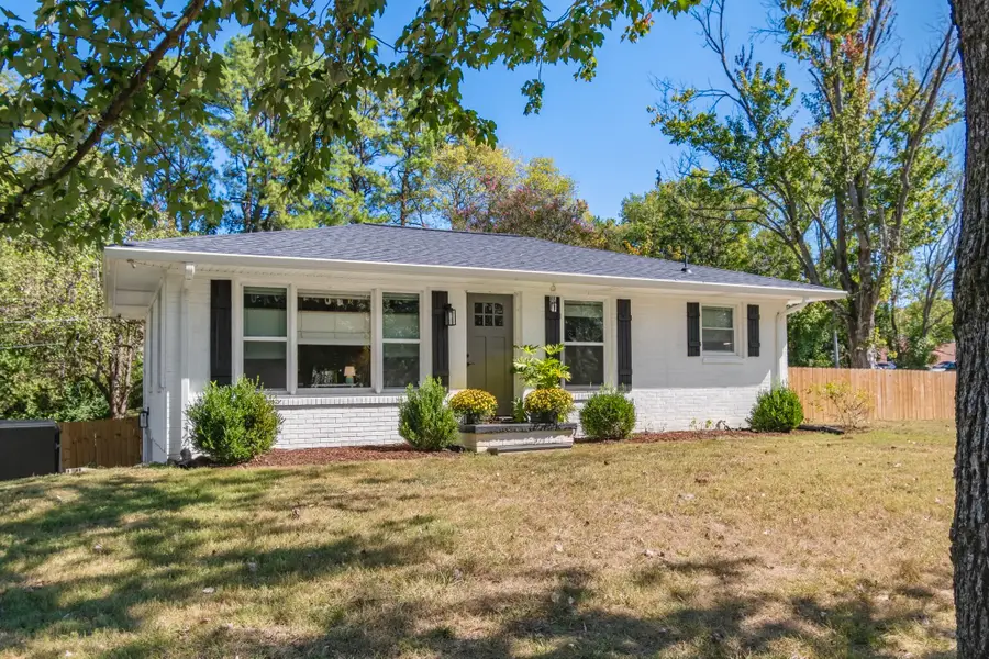 145 Elizabeth St, Ashland City, TN 37015 - #2