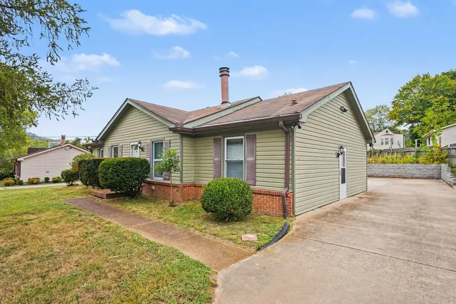 4224 Winterbrook Rd, Nashville, TN 37207 - #2