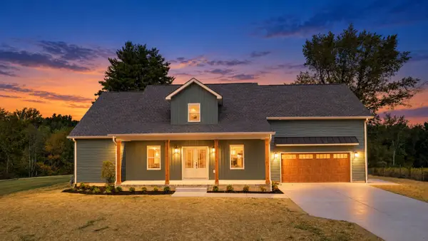 1192 Fisher Dr, Greenbrier, TN 37073