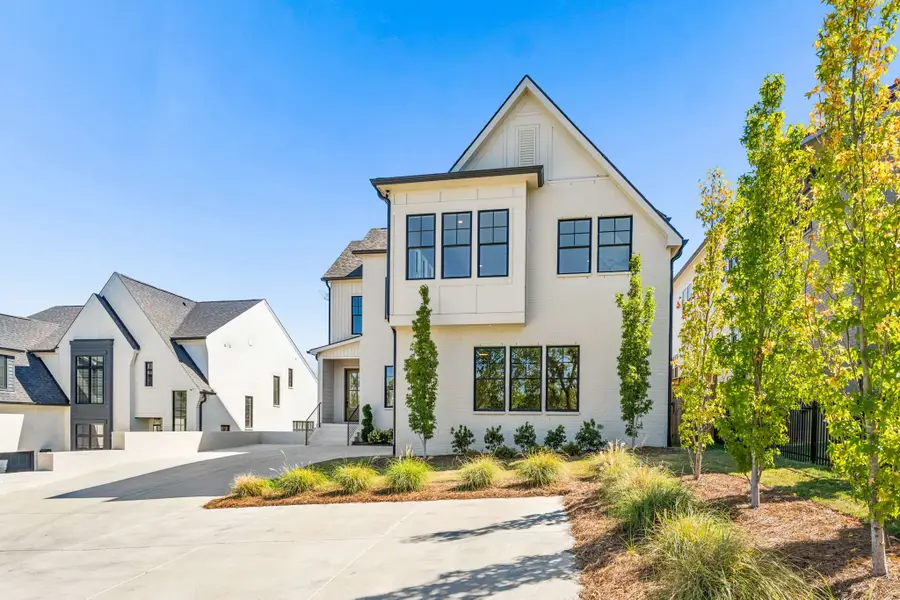 3420A Golf Club Ln, Nashville, TN 37215 - #3