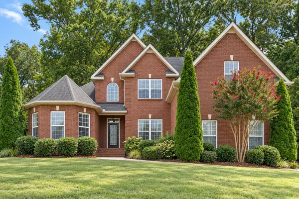 135 Ridgebend Dr, Murfreesboro, TN 37128