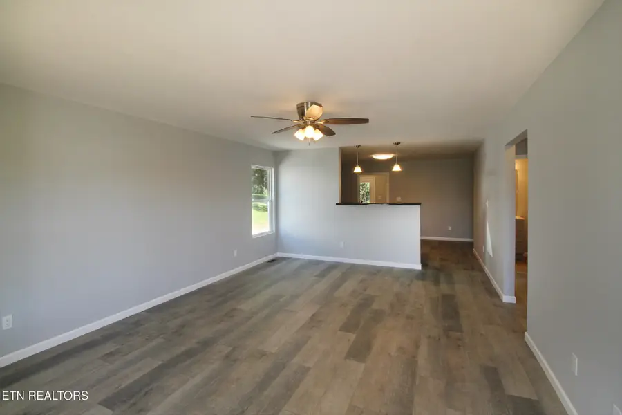 6708 Kern Rd, Knoxville, TN 37918 - #2