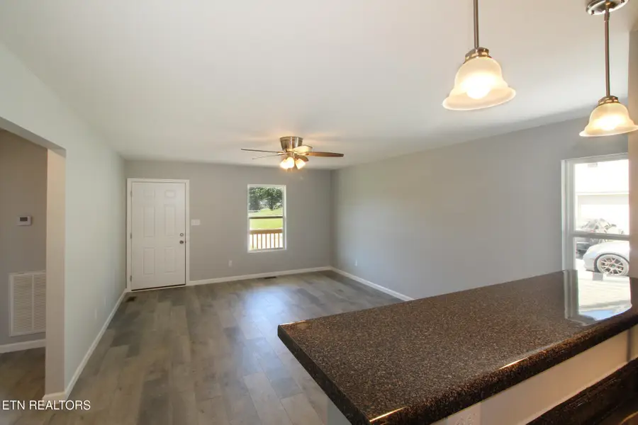 6708 Kern Rd, Knoxville, TN 37918 - #3