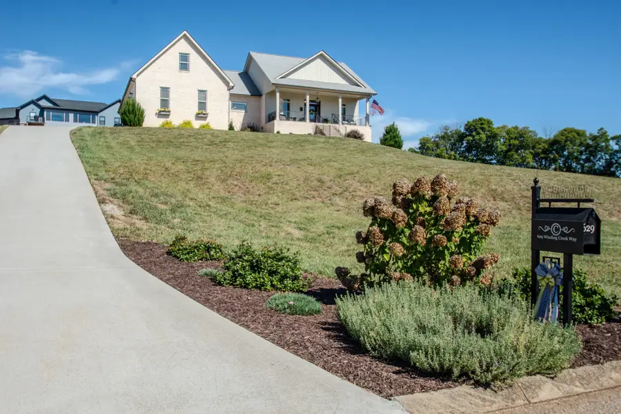 629 Winding Creek Way, Walland, TN 37886 - #2
