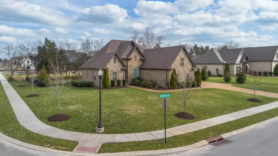 901 Larkspur Ln, Lebanon, TN 37087 - #2