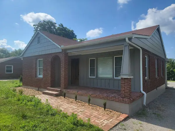 111 Campus Dr, Hendersonville, TN 37075