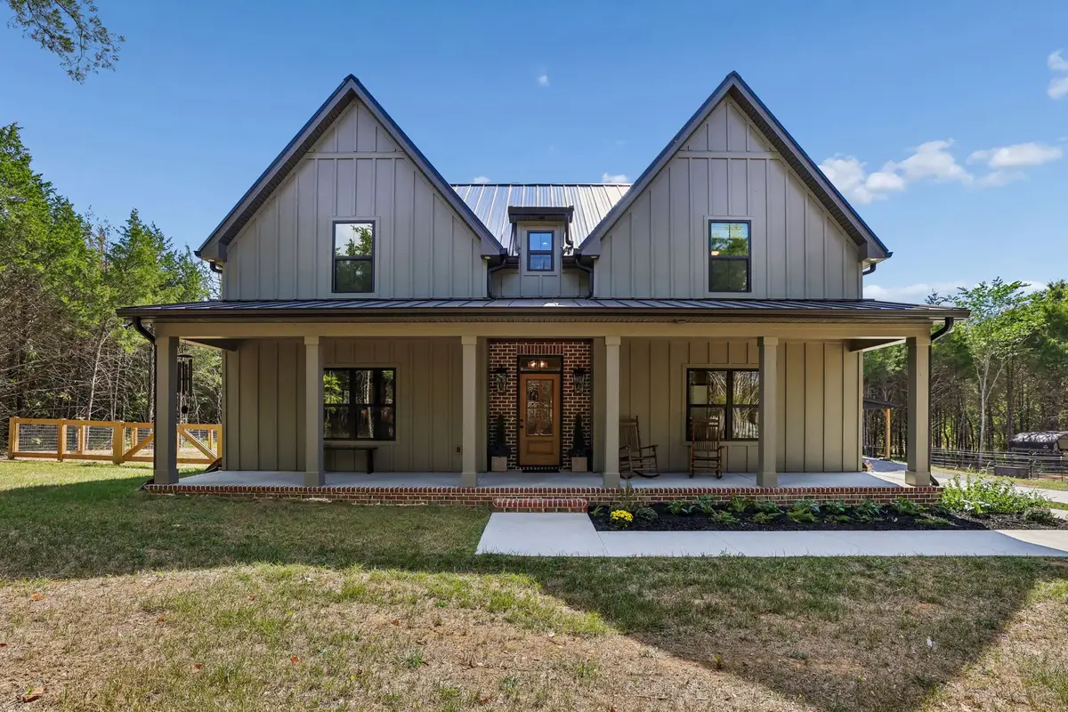 3890 Poplar Hill Rd, Watertown, TN 37184 - #1
