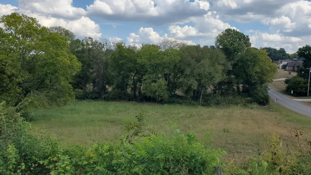 4 Cothran Rd, Columbia, TN 38401 - #1