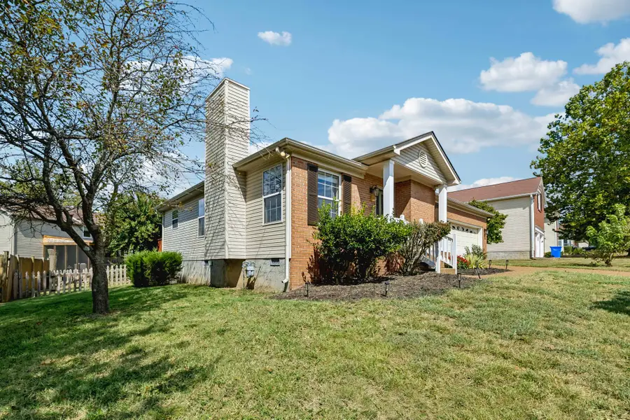 204 Nathan Dr, Goodlettsville, TN 37072 - #2