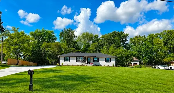 1870 Powell Rd, Clarksville, TN 37043