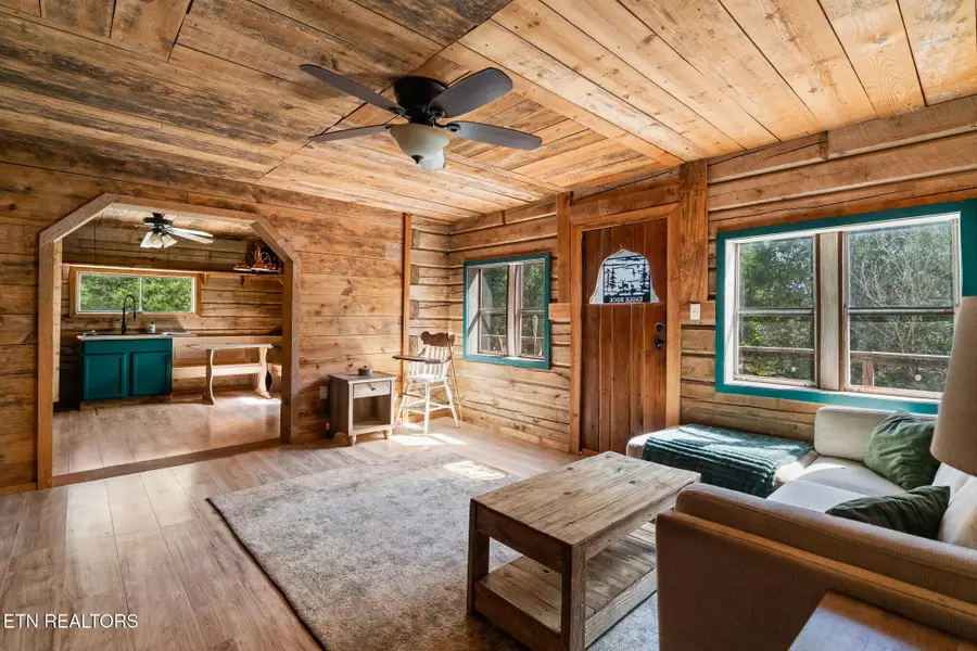 855 Straight Branch Rd, Speedwell, TN 37870 - #2