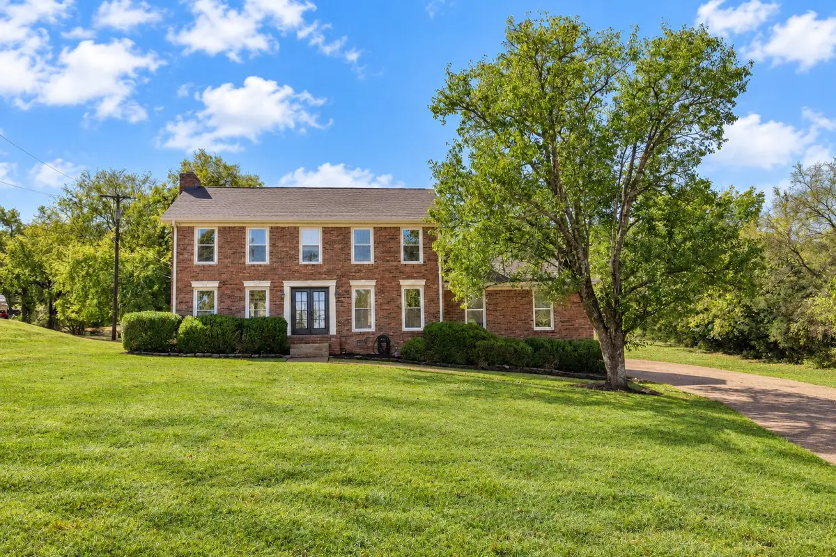 260 Anderson Ln, Hendersonville, TN 37075 - #1