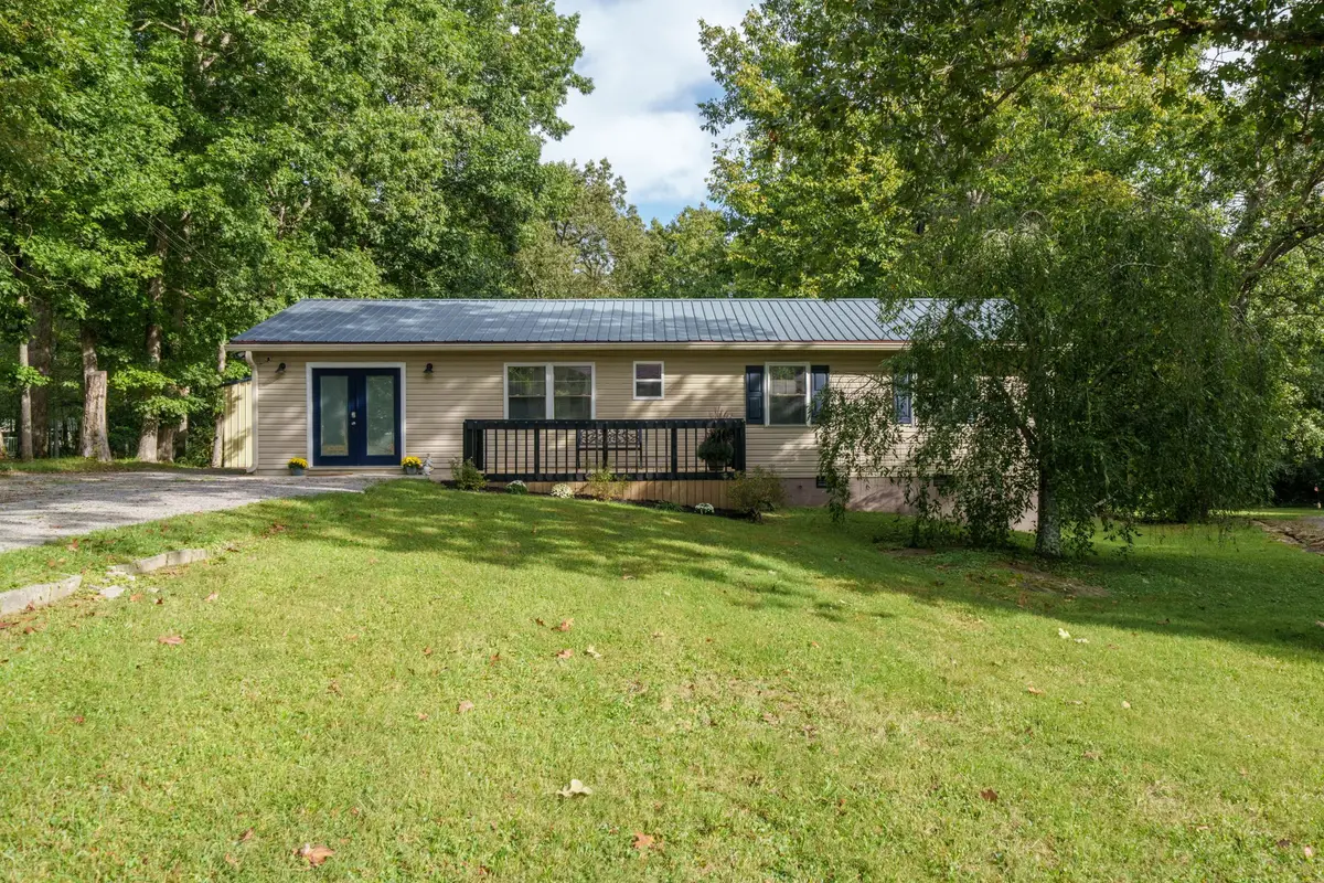 240 Birchwood Dr, Crossville, TN 38555 - #1