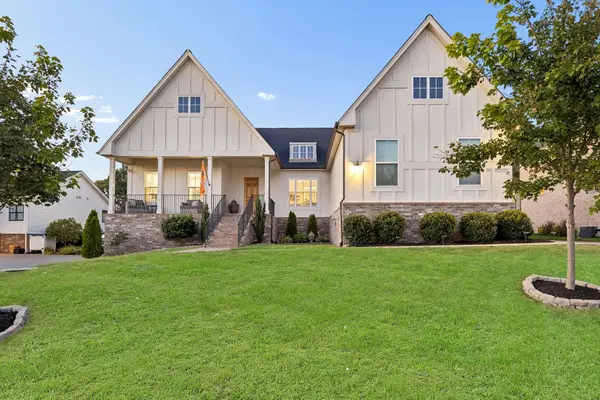 7008 Fiddlers Glen Dr, Arrington, TN 37014