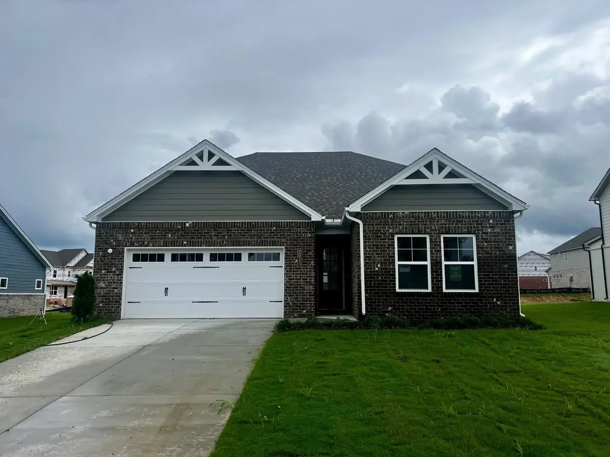 2011 Bennett Creek Dr, Columbia, TN 38401 - #1