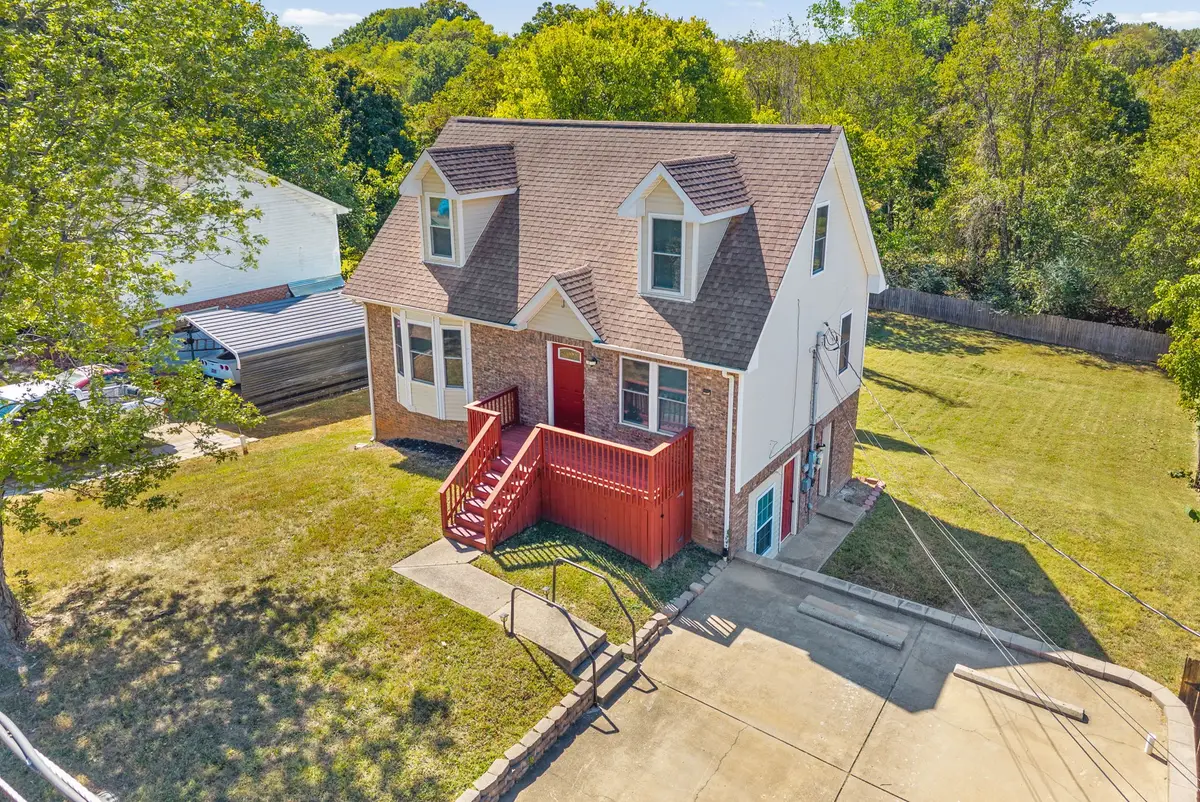 706 Green Valley Ct, Clarksville, TN 37042 - #1