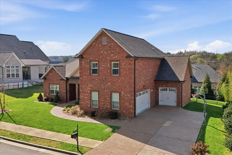 604 Pickett Dr, Hermitage, TN 37076 - #2