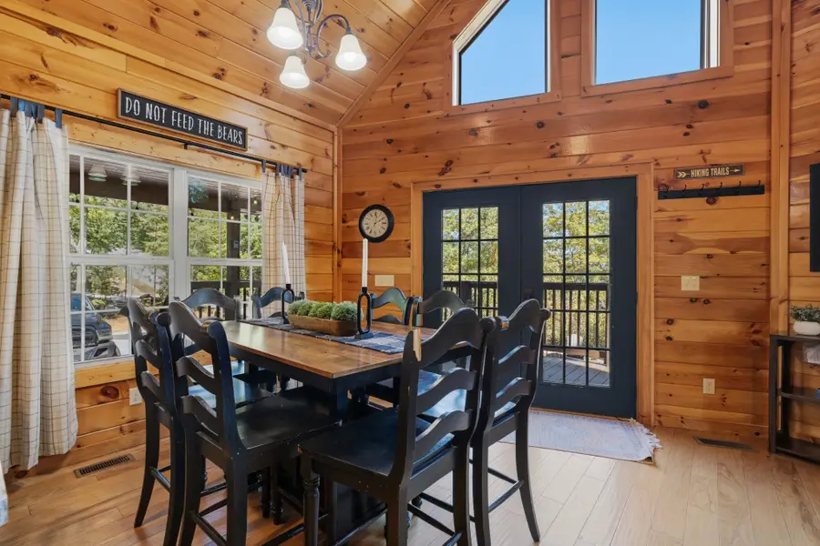 4375 Chamberlain Ln, Sevierville, TN 37862 - #3