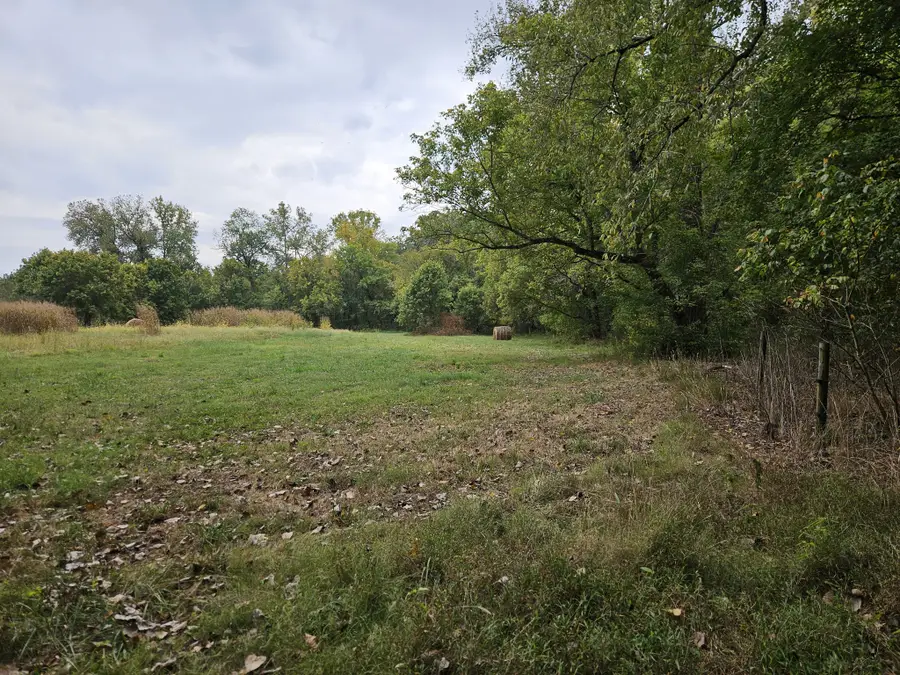 5570 Jr Jones Rd, Cedar Hill, TN 37032 - #2