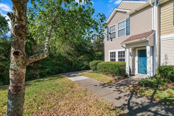 1011 Halifax Ln, Antioch, TN 37013